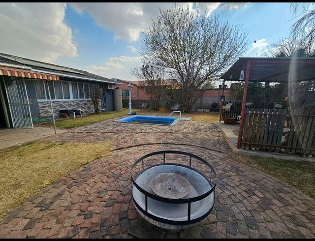 3 BEDROOM HOUSE FOR SALE IN SASOLBURG EXT 1